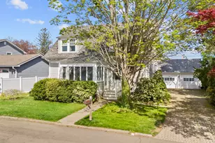 29 Crescent Bluff Ave, Branford, CT 06405 - Photo 3