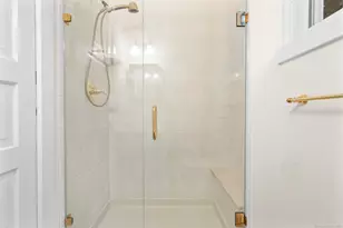 29 Crescent Bluff Ave, Branford, CT 06405 - Photo 21