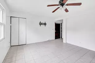 367 D Building 5 Granfield Ave, Bridgeport, CT 06610 - Photo 3