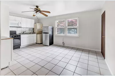 397 D Building 3 Granfield Avenue, Bridgeport, CT 06610 - Photo 5