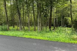 834 Hampton Rd, Pomfret, CT 06230 - Photo 1