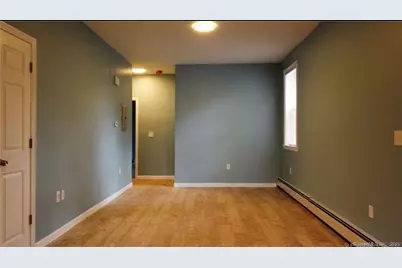 33 Center Street #2nd Floor, Hartford, CT 06120 - Photo 3