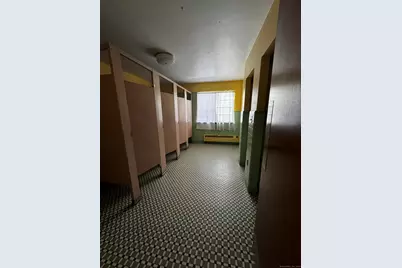 11 Charter Oak Place, Hartford, CT 06106 - Photo 9