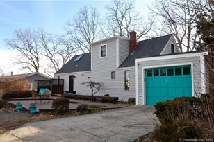 92 High Ridge Rd, Guilford, CT 06437 - Photo 3