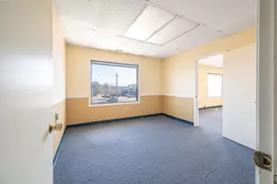 477 Boston Post Rd, Orange, CT 06477 - Photo 13