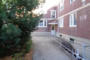 127 Canaan Ct, Stratford, CT 06614 - Photo 3