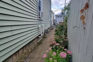 17 Alden St, Stamford, CT 06902 - Photo 5