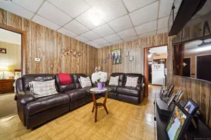 17 Alden St, Stamford, CT 06902 - Photo 7