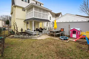 369 Park St, Bridgeport, CT 06608 - Photo 7