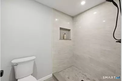 142 Valley Crest Drive, Wethersfield, CT 06109 - Photo 17
