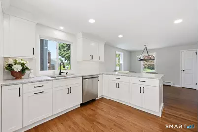 142 Valley Crest Drive, Wethersfield, CT 06109 - Photo 9