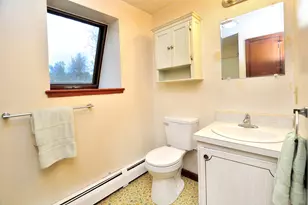 10 Meadow Ln, Old Lyme, CT 06371 - Photo 33