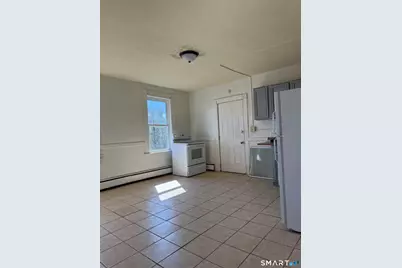 198 Oak Street, New Britain, CT 06051 - Photo 9