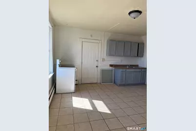 198 Oak Street, New Britain, CT 06051 - Photo 7