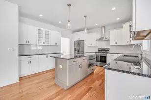 28 Hunting Rdg Rd, Middlebury, CT 06762 - Photo 15