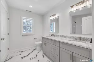 28 Hunting Rdg Rd, Middlebury, CT 06762 - Photo 33