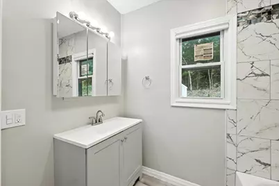 468 Perkins Avenue, Waterbury, CT 06704 - Photo 7