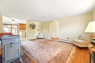 1527 King St, Enfield, CT 06082 - Photo 7