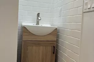 8 Algonkin Rd, Shelton, CT 06484 - Photo 5