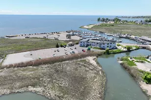 530 Whitfield St, Guilford, CT 06437 - Photo 5