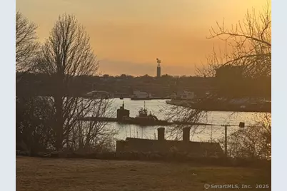 132 Thames Street #R, Groton, CT 06340 - Photo 21