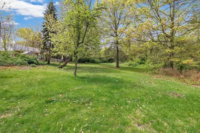 2803 Broadbridge Avenue, Stratford, CT 06614 - Photo 11