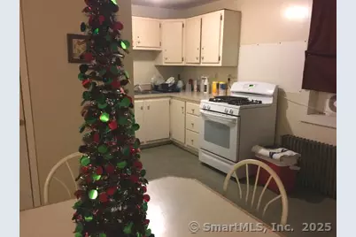 223 Broad Street, Meriden, CT 06450 - Photo 9