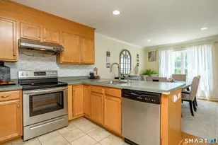 41 Palmer St, Norwich, CT 06360 - Photo 15