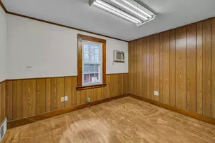 1054 Boston Post Rd, Guilford, CT 06437 - Photo 23