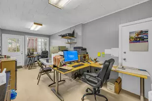 1054 Boston Post Rd, Guilford, CT 06437 - Photo 13