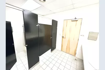 20 South Elm Street #101, Waterbury, CT 06706 - Photo 17