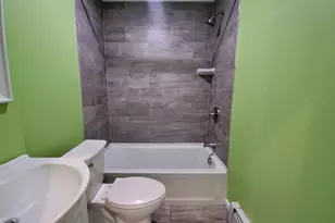 42 Madison St, Hartford, CT 06106 - Photo 9