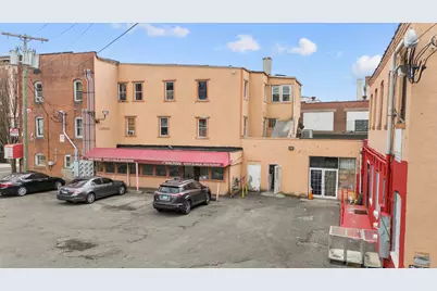 33 Willow Street, Waterbury, CT 06710 - Photo 5