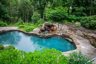 176 Hidden Pond Dr, Watertown, CT 06795 - Photo 5