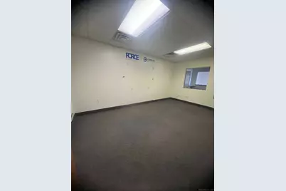 7 Governor Winthrop Boulevard, New London, CT 06320 - Photo 7