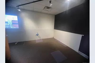 7 Governor Winthrop Boulevard, New London, CT 06320 - Photo 5