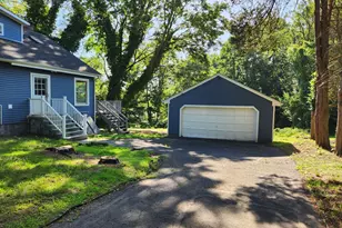 2449 Huntington Turnpike, Trumbull, CT 06611 - Photo 15