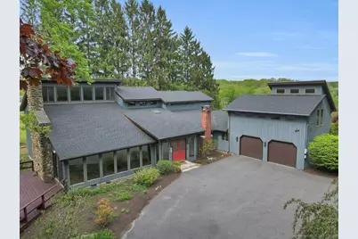 89 East Street, Morris, CT 06763 - Photo 1