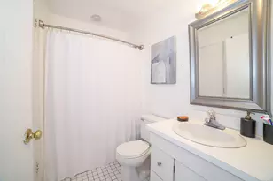 1423 Quinnipiac Ave, New Haven, CT 06513 - Photo 13