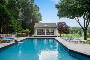 77 Eastfield Rd, Waterbury, CT 06708 - Photo 3