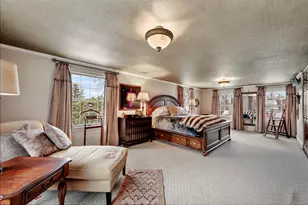 77 Eastfield Rd, Waterbury, CT 06708 - Photo 23