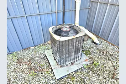 60 Central Avenue, Bloomfield, CT 06002 - Photo 21