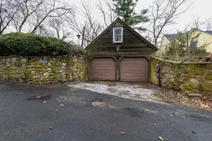 24 Echo Point Rd, Guilford, CT 06437 - Photo 11