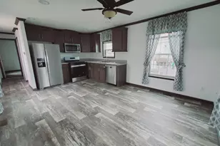 525 E Main St, Branford, CT 06405 - Photo 3