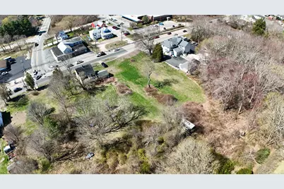 213 Boston Post Road, Waterford, CT 06385 - Photo 13