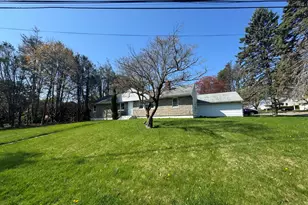 71 Schiller Rd, Fairfield, CT 06825 - Photo 7