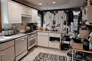 935 Gaylord Mountain Rd, Hamden, CT 06518 - Photo 9