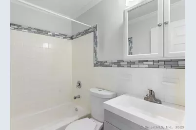 191 Oak Street, Bridgeport, CT 06604 - Photo 25