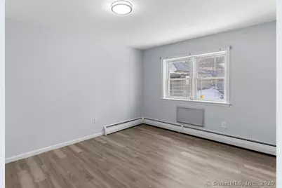 191 Oak Street, Bridgeport, CT 06604 - Photo 11