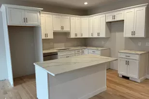 23 Chatsworth Ct, Manchester, CT 06042 - Photo 9